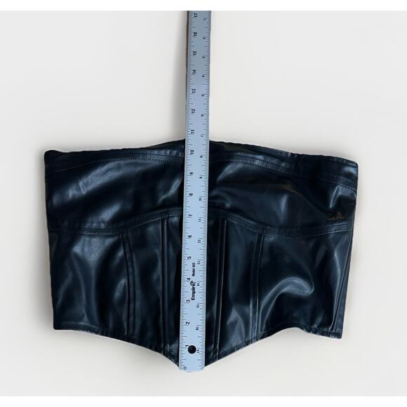 ANWND Faux Leather Bustier Crop Top Black Zip Back Strapless Corset Style Size M - Picture 4 of 7